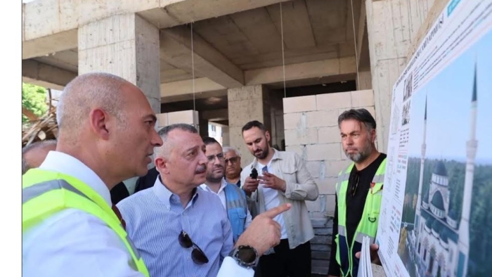 Kuruçeşme Merkez Camii inşaatı hızlı ilerliyor